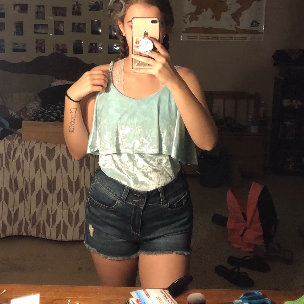 Velvet tank